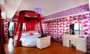 thumbnail: Room