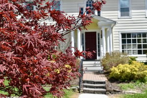 thumbnail: Front of property