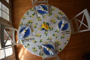 thumbnail: Dining