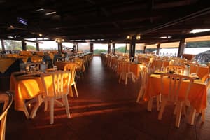 thumbnail: Outdoor dining