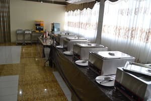 thumbnail: Dining