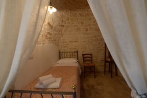 thumbnail: In-room dining
