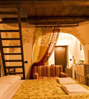 thumbnail: In-room dining