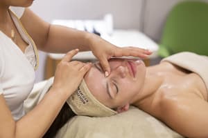 thumbnail: Facial