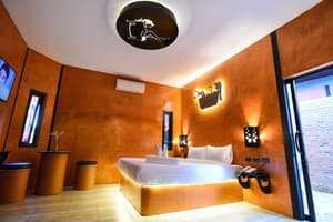 thumbnail: Room