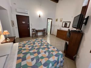 thumbnail: Rooms