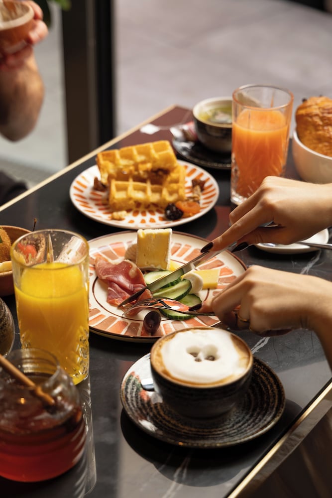 Breakfast buffet