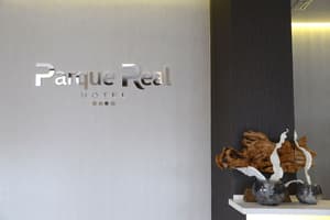 thumbnail: Interior entrance