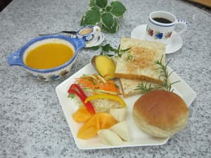 thumbnail: Food and drink