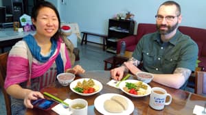 thumbnail: Couples dining