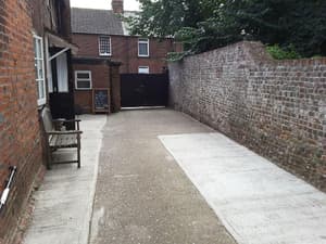 thumbnail: General view