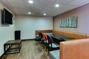 thumbnail: Breakfast area