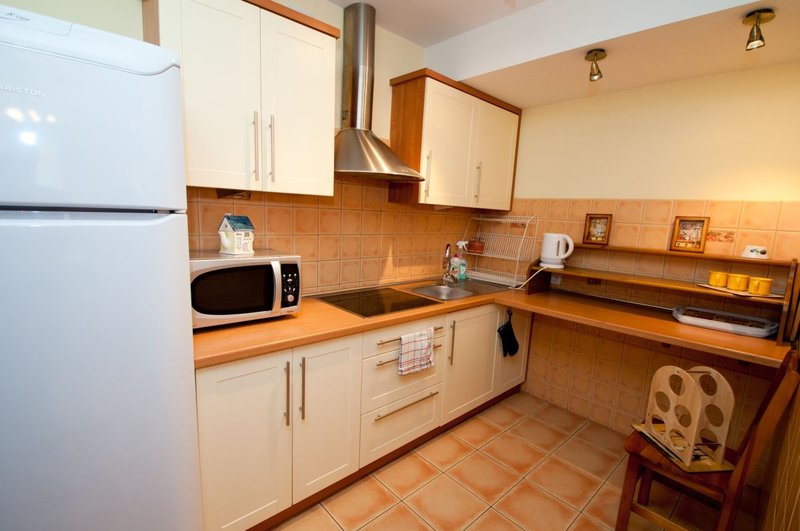 hotelKitchen