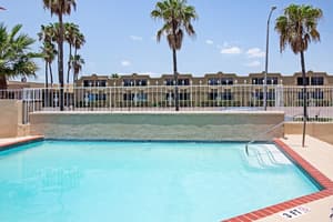 thumbnail: Outdoor pool