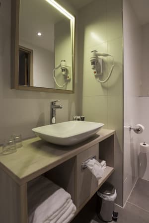 thumbnail: Bathroom