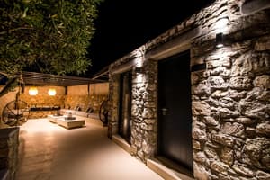 thumbnail: Terrace/patio