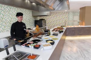 thumbnail: Restaurant