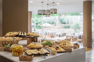 thumbnail: Restaurant