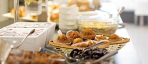 thumbnail: Breakfast area