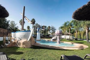 thumbnail: Outdoor pool