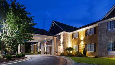 On-Site,Outdoor/Exterior,Exterior View of Building