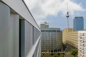 thumbnail: Courtyard view