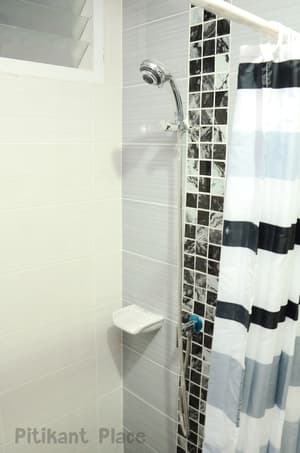 thumbnail: Interior entrance