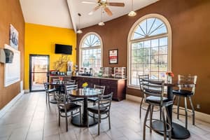 thumbnail: Dining