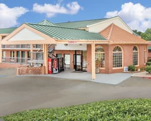 thumbnail: Exterior