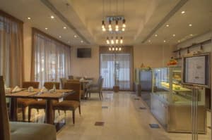 thumbnail: Restaurant