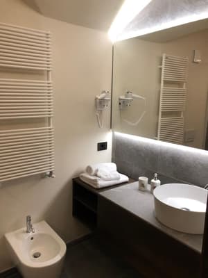 thumbnail: Bathroom