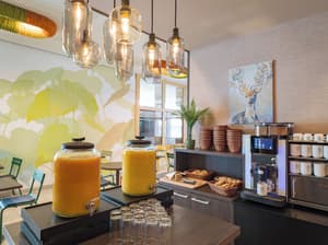thumbnail: Breakfast buffet