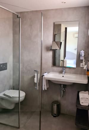 thumbnail: Bathroom