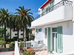 thumbnail: Exterior