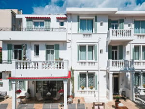 thumbnail: Exterior