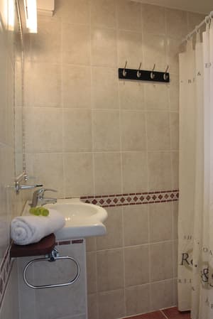 thumbnail: Bathroom sink