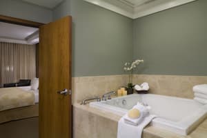 thumbnail: Deep soaking bathtub