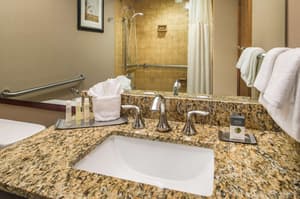 thumbnail: Bathroom shower