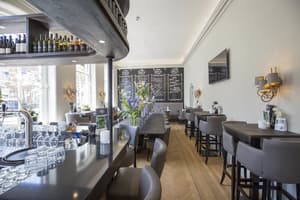 thumbnail: Restaurant