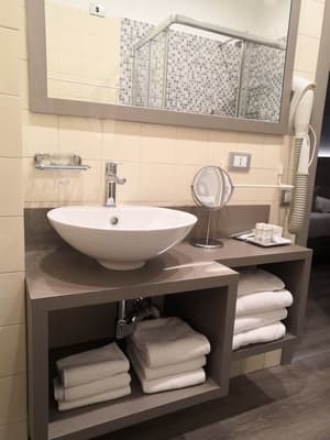 thumbnail: Bathroom