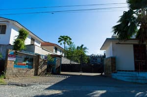 thumbnail: Exterior
