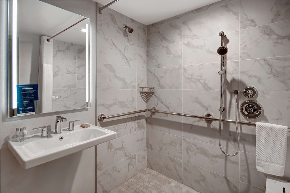 Bathroom shower