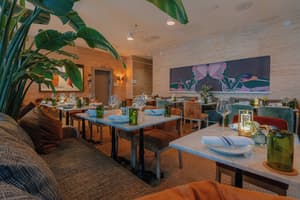 thumbnail: Restaurant