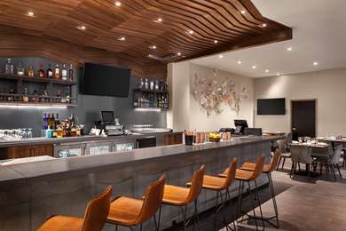 On-Site,Bar/Lounge