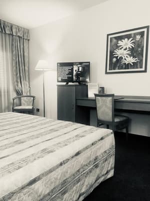 thumbnail: Room