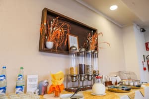 thumbnail: Restaurant