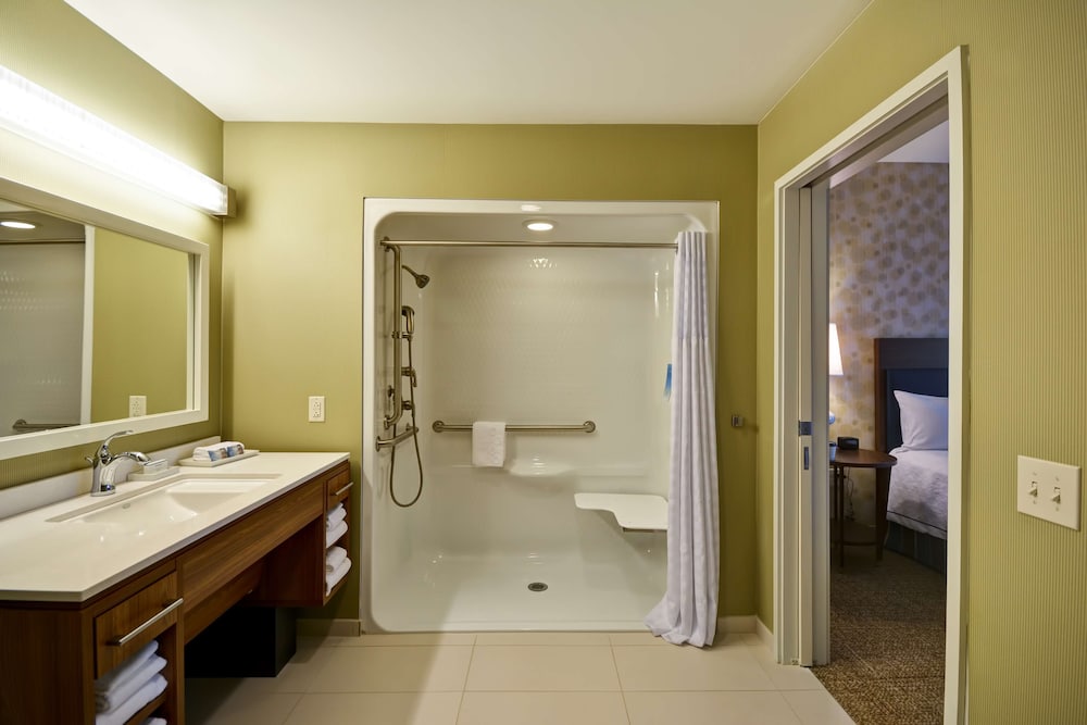 Bathroom shower
