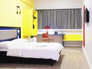 thumbnail: Room