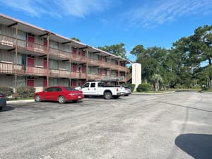 thumbnail: Front of property