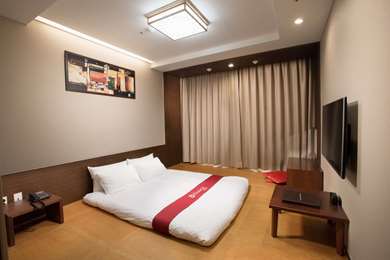 Guest Room,On-Site